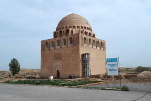 sultan sanjar tomb in turkmenistan