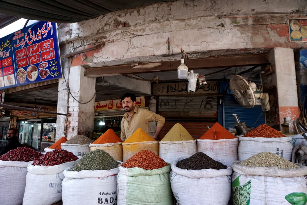 the bazaar in lahore old city