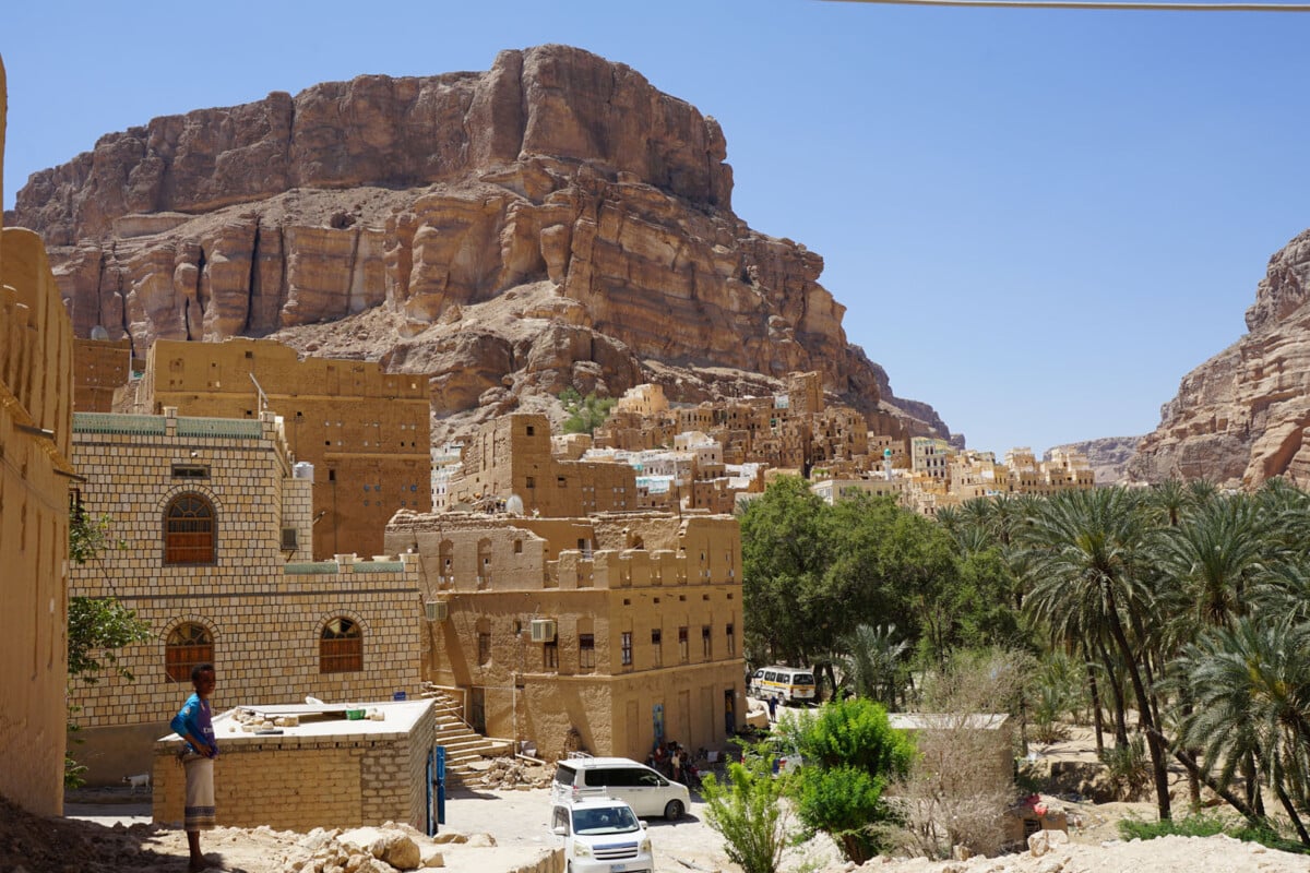 Yemen traditional architecture and mountain background